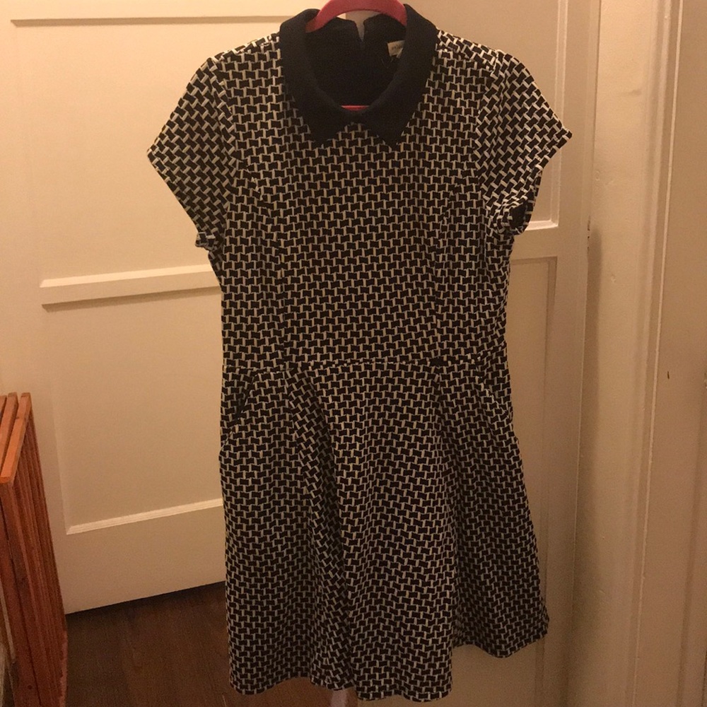Black and White Peter Pan Collar Dress